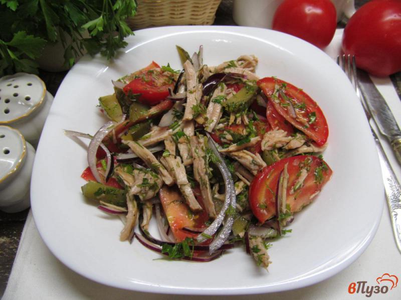 Фото приготовление рецепта: Салат с соленым огурцом и мясом свинины шаг №5
