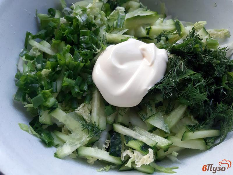 Фото приготовление рецепта: Салат из пекинской капусты шаг №5