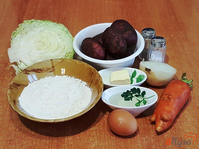 Фото приготовление рецепта: Пирожки картофельные с капустой шаг №1