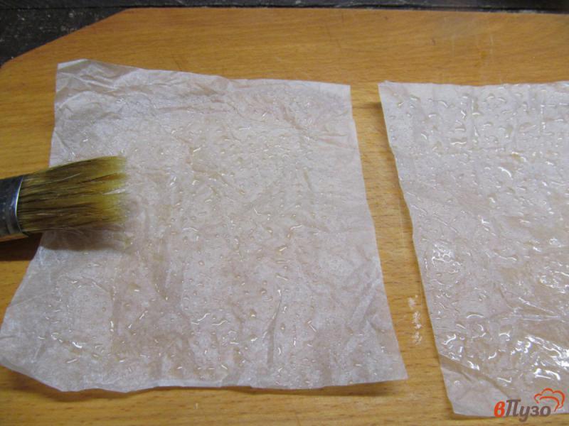 Фото приготовление рецепта: Творожные сырники с изюмом в духовке шаг №4