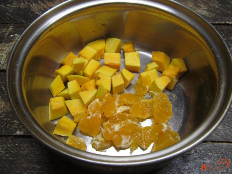 Фото приготовление рецепта: Пшенная каша с тыквой мандарином и черносливом шаг №1