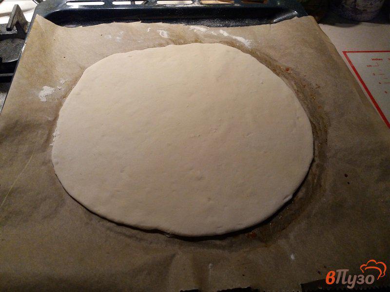 Фото приготовление рецепта: Пицца  с грибами шаг №7
