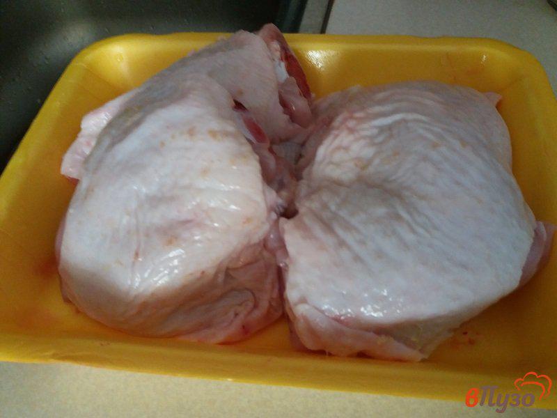 Фото приготовление рецепта: Куриные бедрышки в маногово-соевом маринаде шаг №1