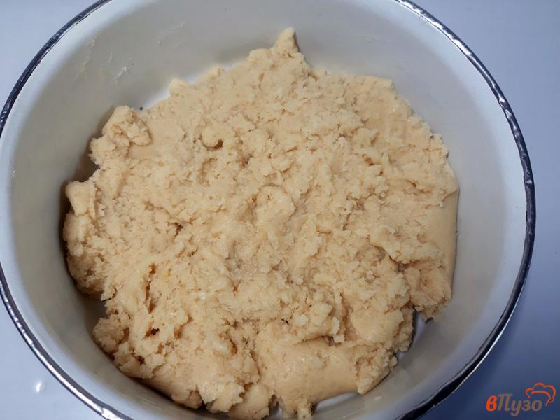 Фото приготовление рецепта: Печенье песочное с орехами шаг №4