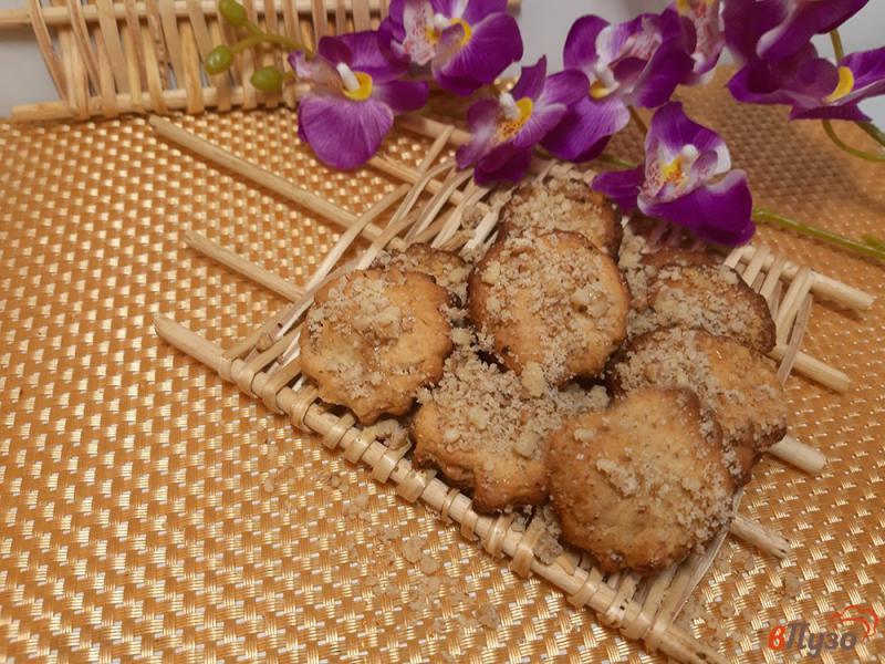 Фото приготовление рецепта: Печенье песочное с орехами шаг №11