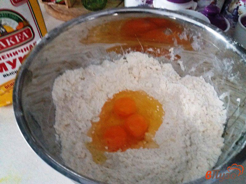 Фото приготовление рецепта: Пирог с капустой и яйцом шаг №1