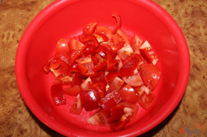 Фото приготовление рецепта: Фреш салат из авокадо шаг №2