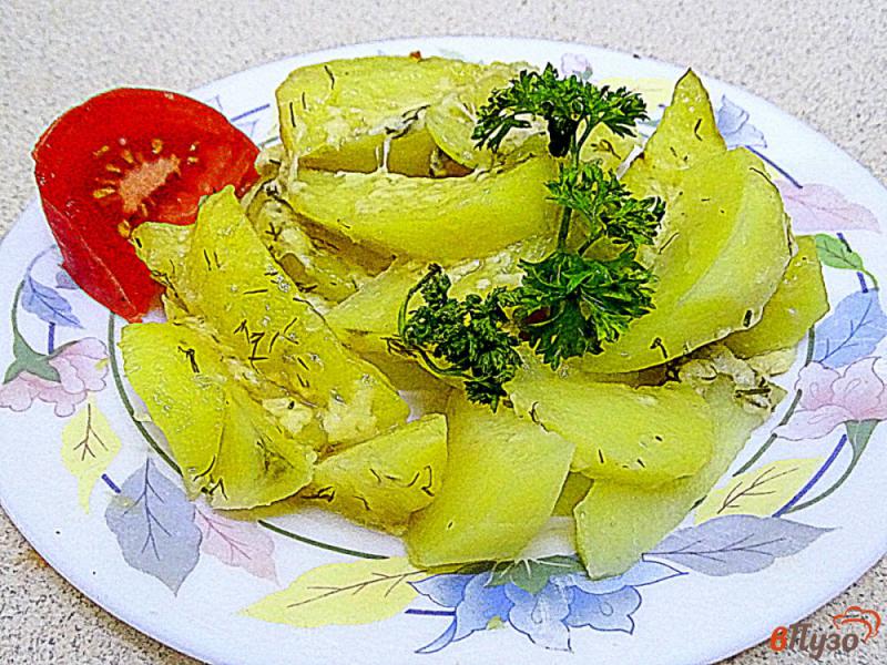 Фото приготовление рецепта: Картофель с сыром в микроволновке шаг №5