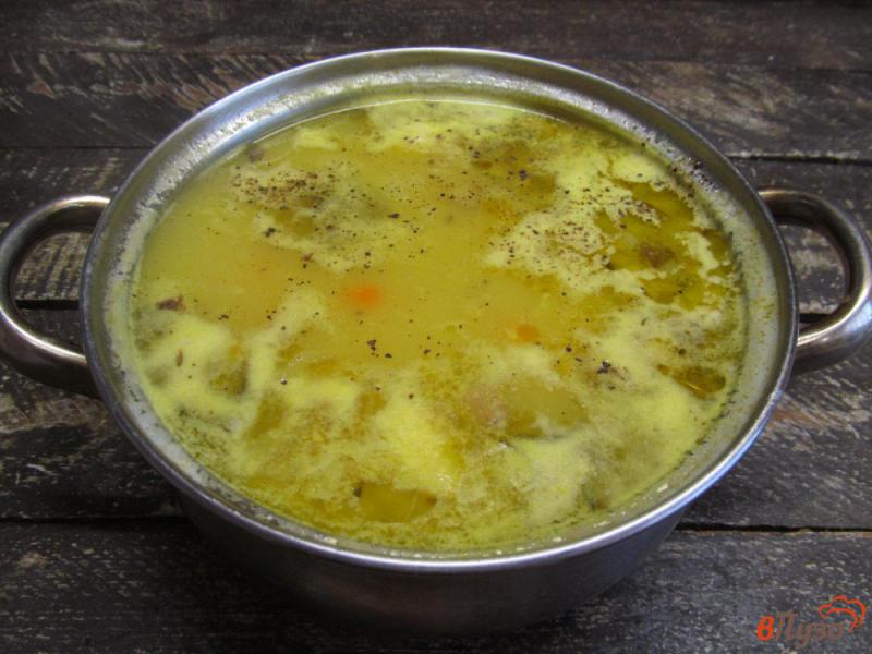 Фото приготовление рецепта: Рисовый суп с фасолью и грибным соусом шаг №5