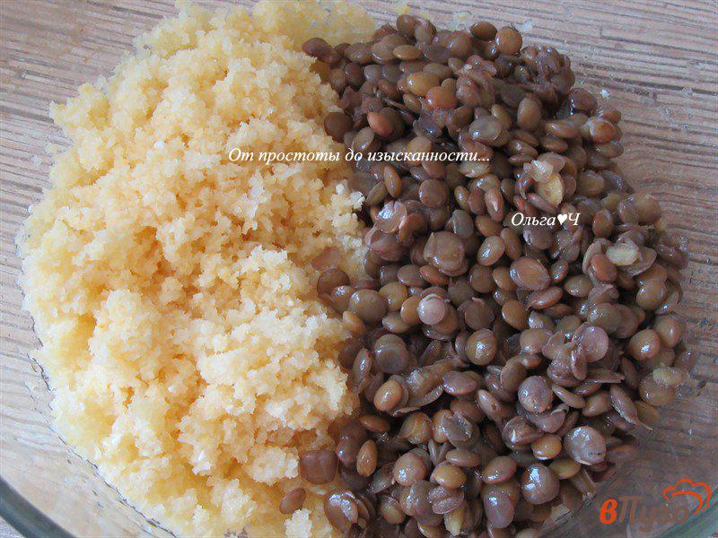 Фото приготовление рецепта: Чечевично-кукурузные крупеники в кунжутной панировке шаг №1