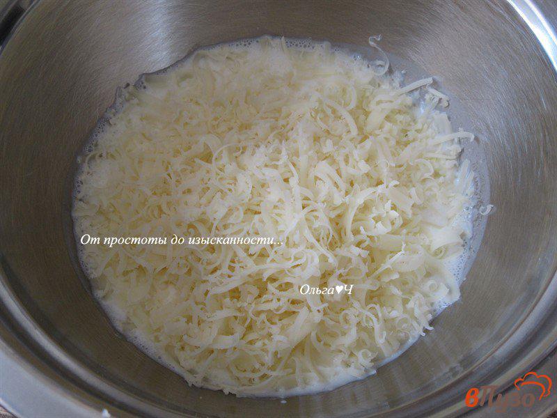 Фото приготовление рецепта: Сырные лепешки на йогурте шаг №1