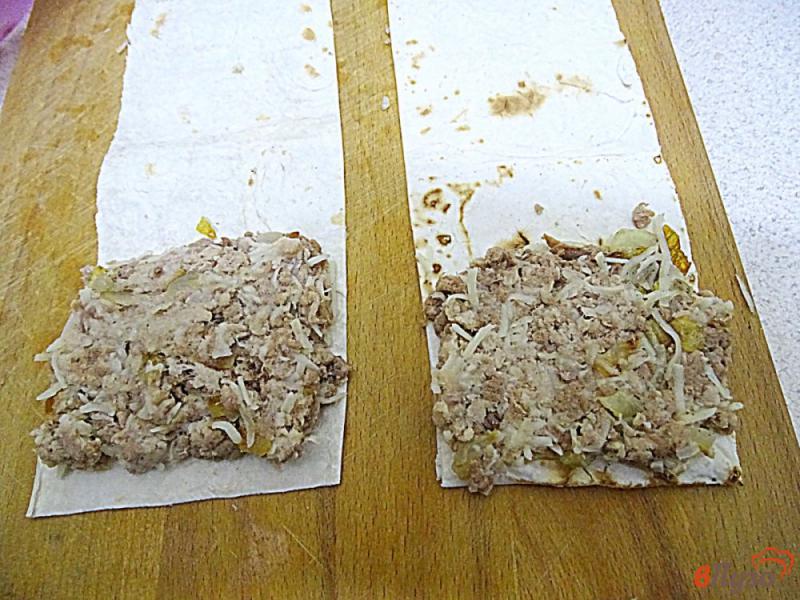 Фото приготовление рецепта: Пирожки с мясом из лаваша шаг №5