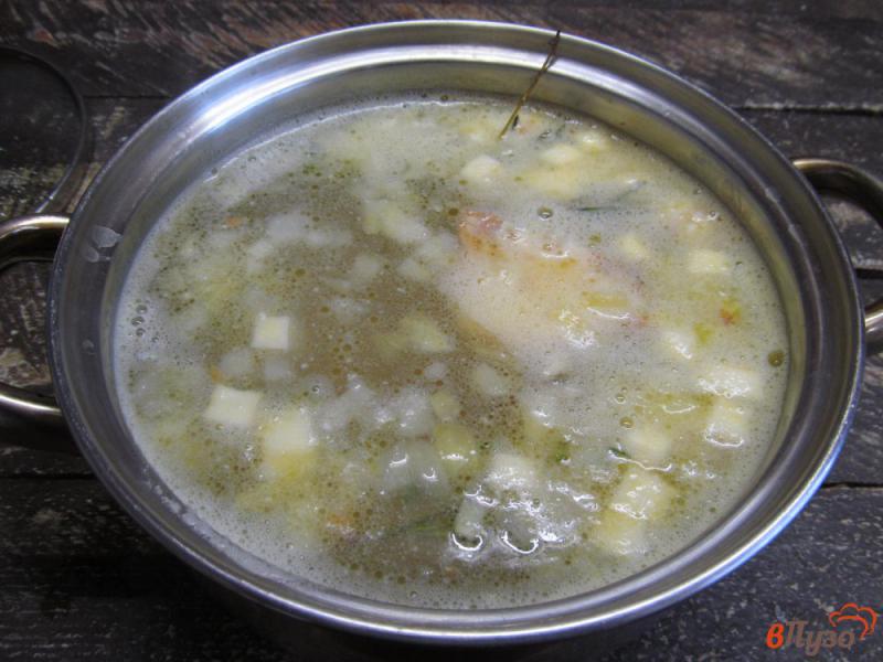 Фото приготовление рецепта: Сливочный суп с кукурузой и горошком шаг №3
