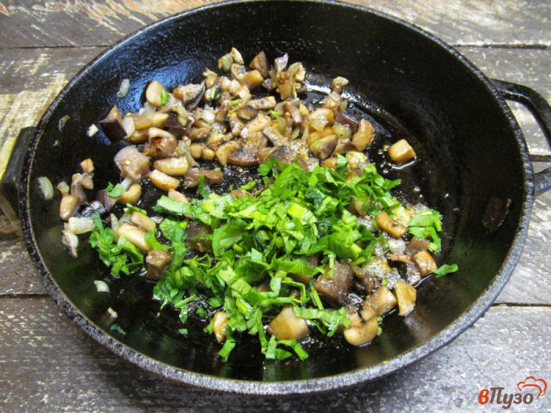 Фото приготовление рецепта: Пирожки из лаваша с грибами и баклажаном шаг №4