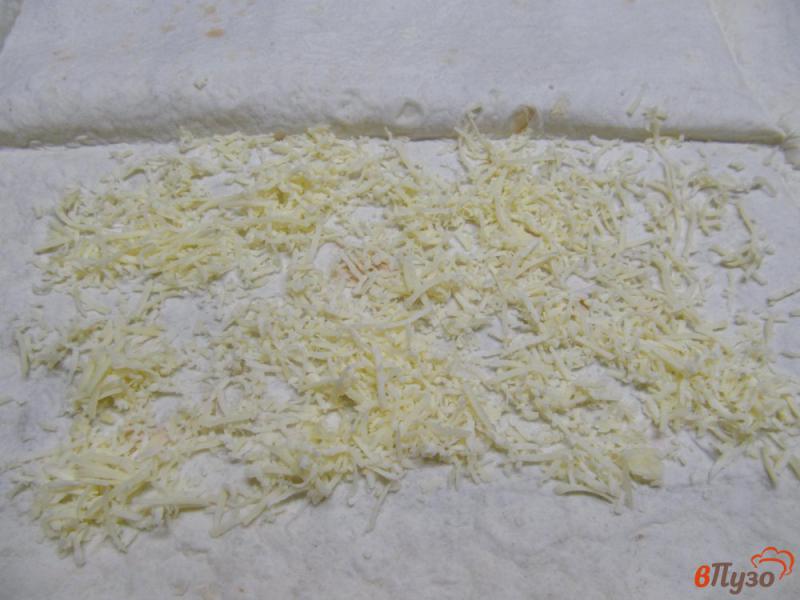 Фото приготовление рецепта: Пирог из лаваша с творогом тыквой и курагой шаг №6