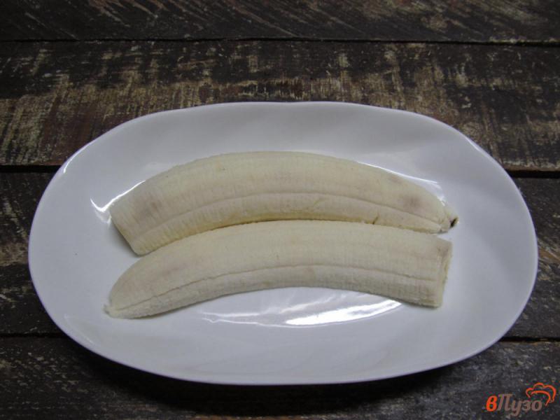 Фото приготовление рецепта: Десерт «банан под шубой» шаг №3
