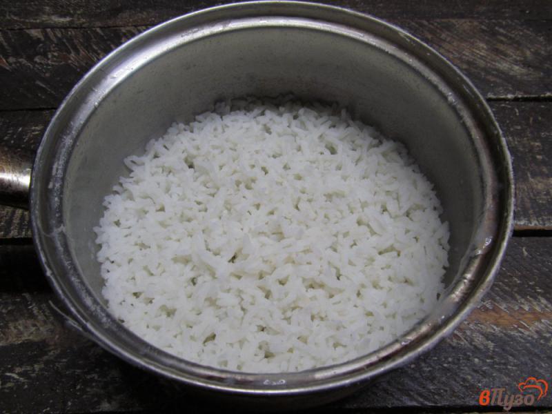 Фото приготовление рецепта: Сливочный рис с кабачком шаг №2