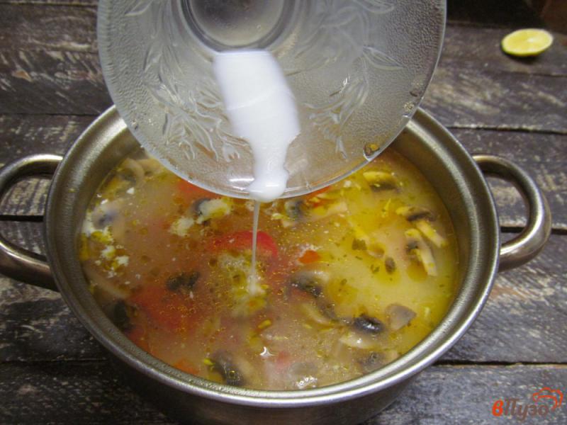 Фото приготовление рецепта: Тайский кокосовый суп шаг №8