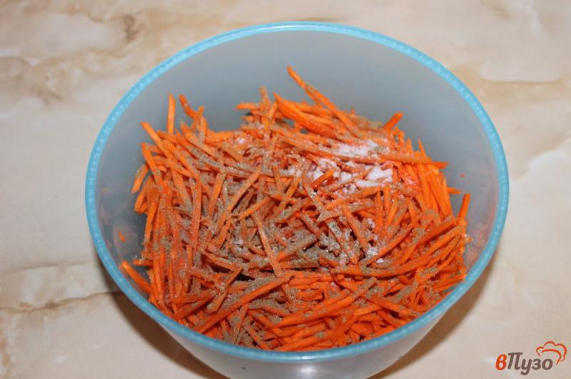 Фото приготовление рецепта: Салат морковь по - корейски шаг №3