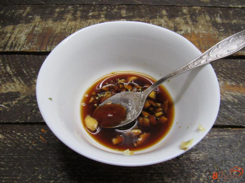 Фото приготовление рецепта: Свинина с брокколи под соевым соусом шаг №3