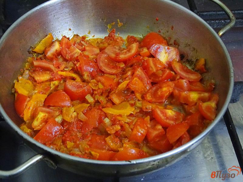 Фото приготовление рецепта: Томатный суп с вермишелью (Zupa pomidorowa) шаг №5