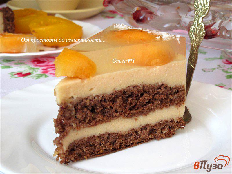 Фото приготовление рецепта: Арахисовый торт с абрикосами шаг №10