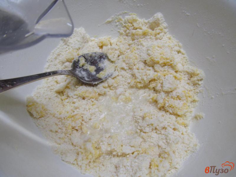Фото приготовление рецепта: Печенье с клюквой на рисовой муке шаг №5