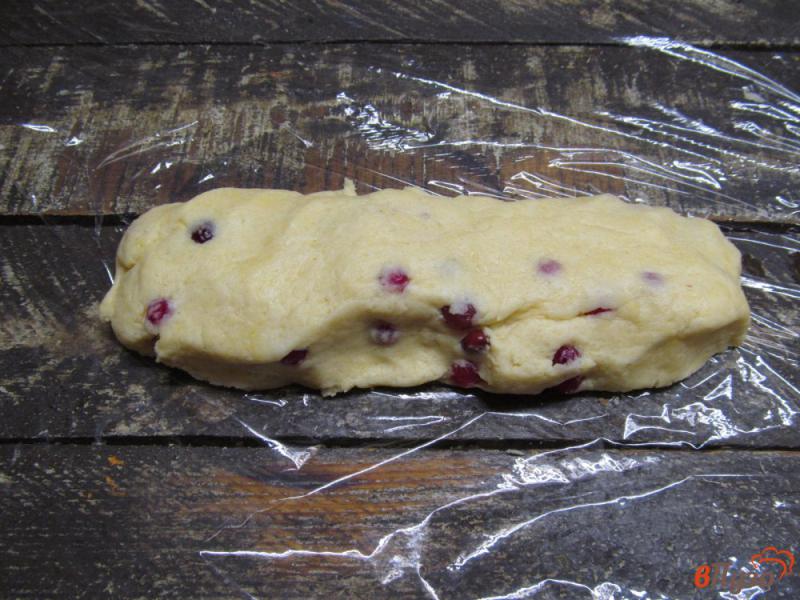 Фото приготовление рецепта: Печенье с клюквой на рисовой муке шаг №7