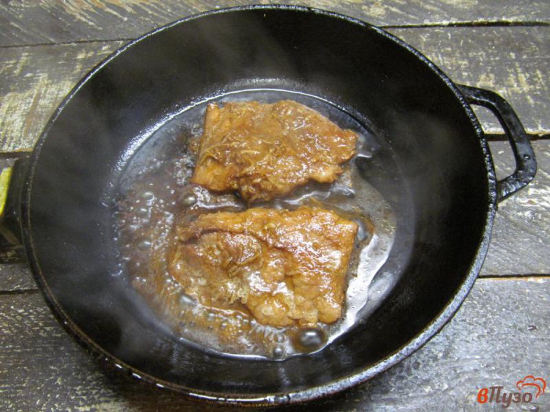 Фото приготовление рецепта: Маринованная свинина с салатом из редьки шаг №6