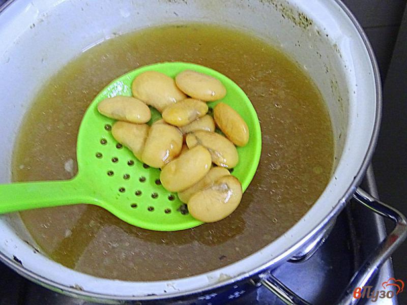 Фото приготовление рецепта: Суп с фасолью, томатом и чесноком шаг №1