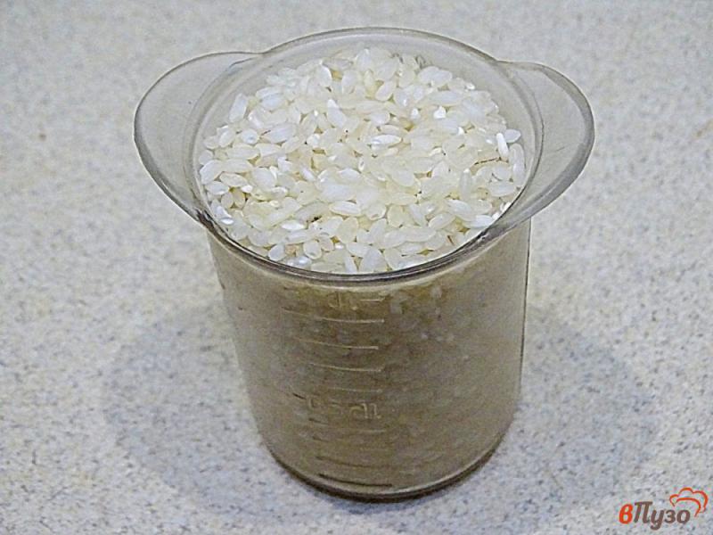 Фото приготовление рецепта: Перец фаршированный фаршем, рисом и грибами шаг №2