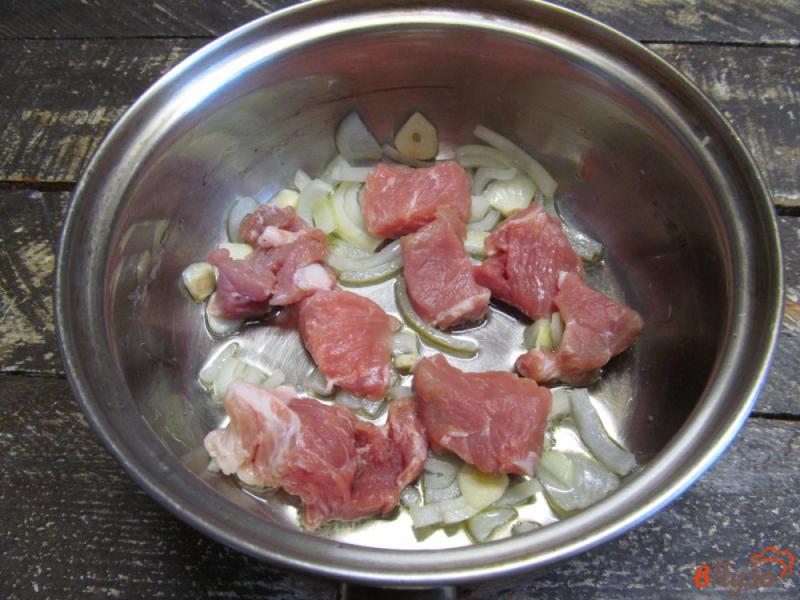 Фото приготовление рецепта: Рагу из свинины с капустой - ленивый рецепт шаг №2