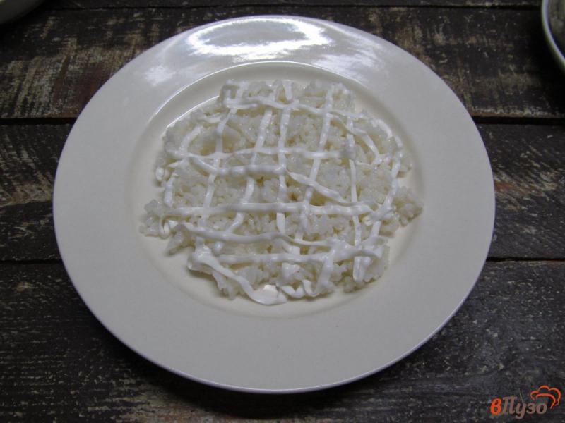 Фото приготовление рецепта: Салат из риса с индейкой и сыром шаг №2