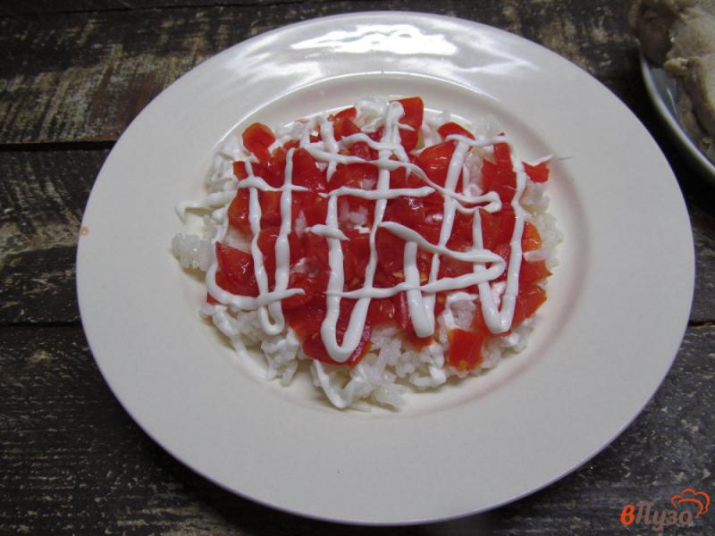 Фото приготовление рецепта: Салат из риса с индейкой и сыром шаг №3