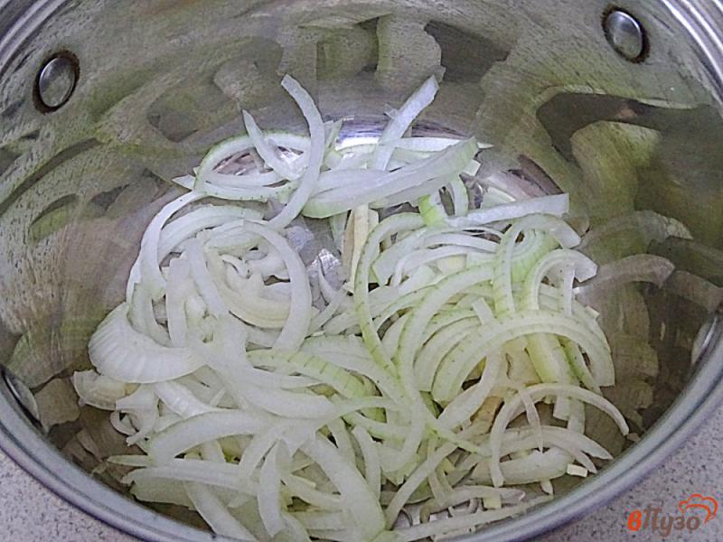 Фото приготовление рецепта: Суп пюре из картофеля и чеснока шаг №2