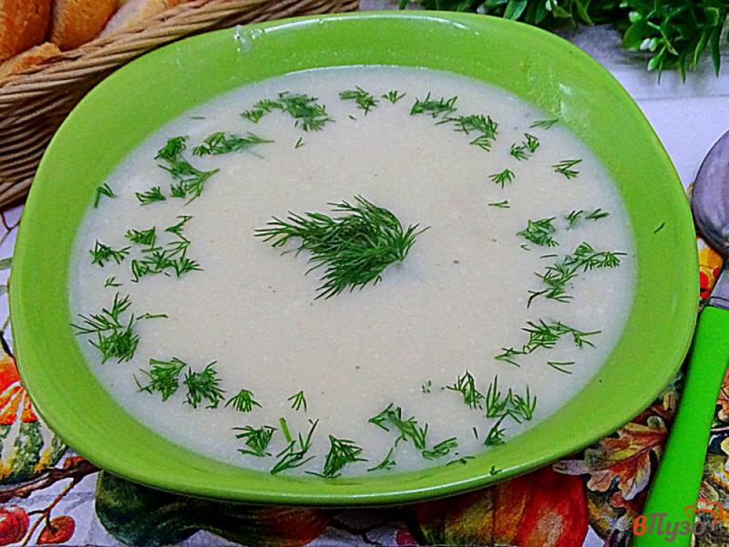 Фото приготовление рецепта: Суп пюре из картофеля и чеснока шаг №9
