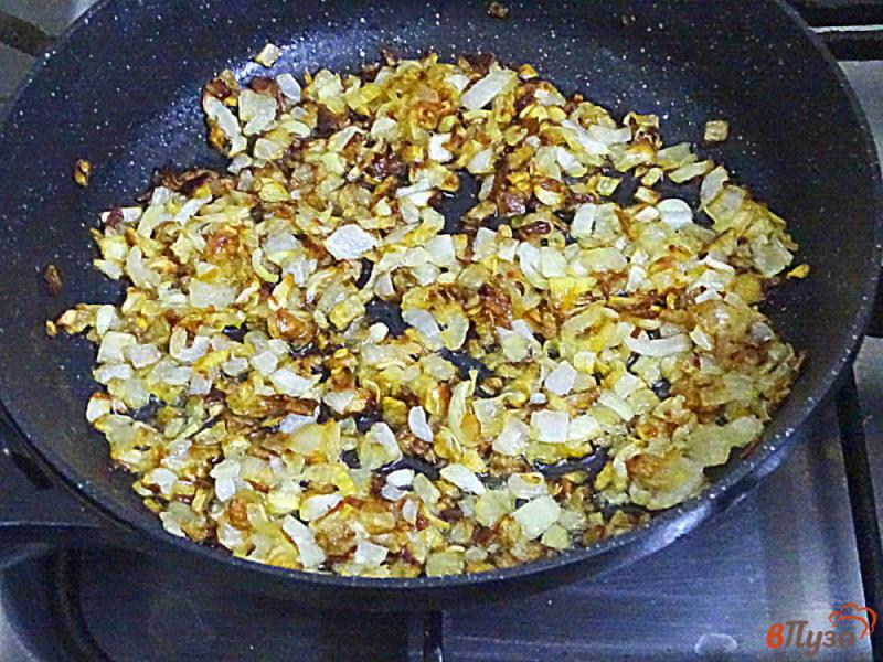 Фото приготовление рецепта: Вареники с квашеной капустой и с картофелем. шаг №1