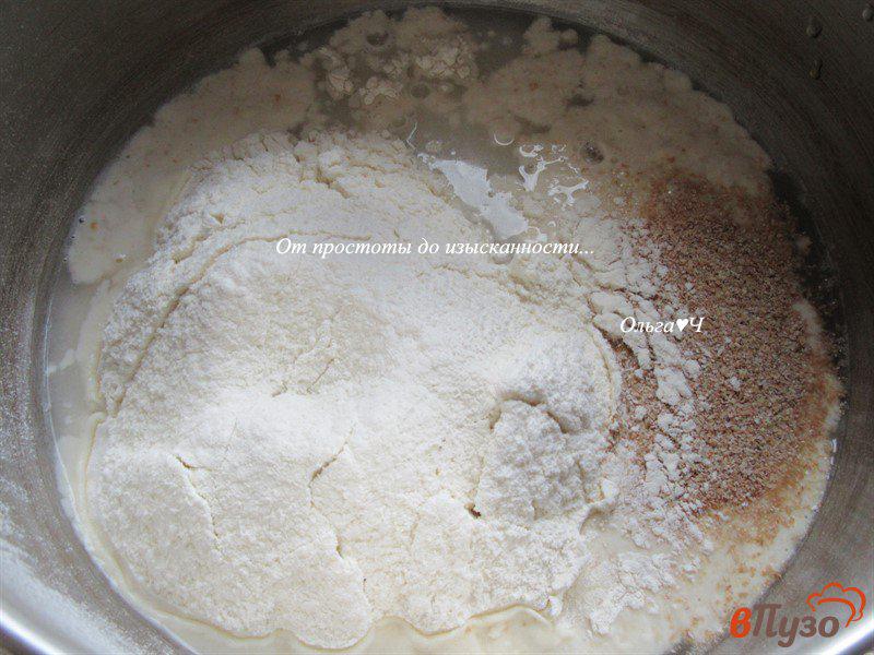 Фото приготовление рецепта: Томатный цельнозерновой хлеб с ржаной мукой шаг №1