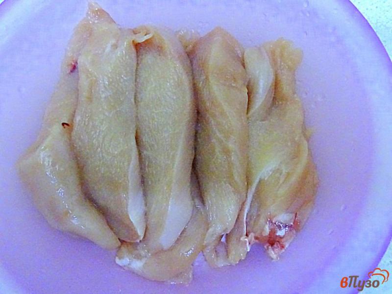 Фото приготовление рецепта: Куриное филе в кефирном маринаде шаг №1