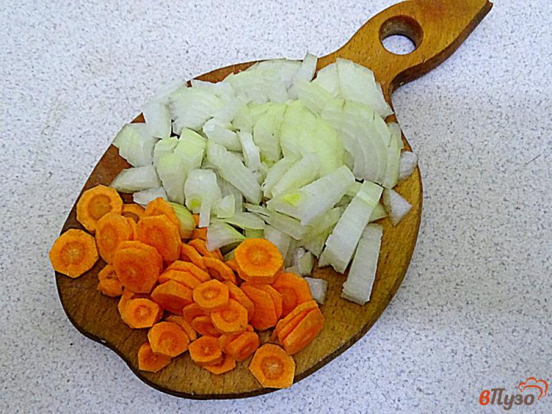 Фото приготовление рецепта: Овощной суп с плавленым сыром шаг №2