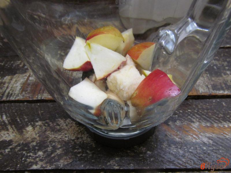 Фото приготовление рецепта: Тыквенный смузи с яблоком и бананом шаг №4