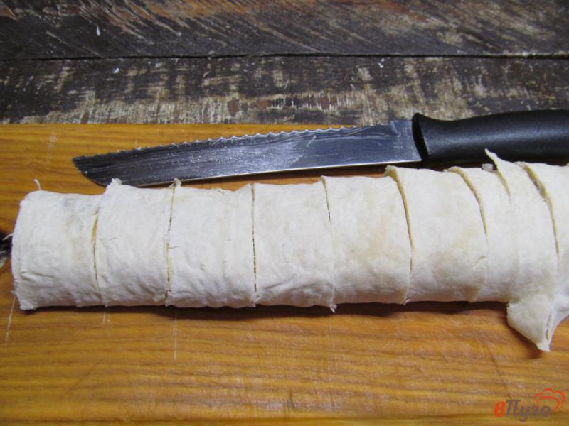 Фото приготовление рецепта: Закуска из лаваша с картофельной начинкой шаг №9