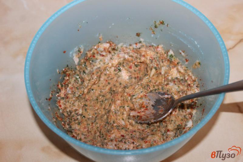 Фото приготовление рецепта: Закусочная намазка из шпика с перцем и зеленью шаг №5