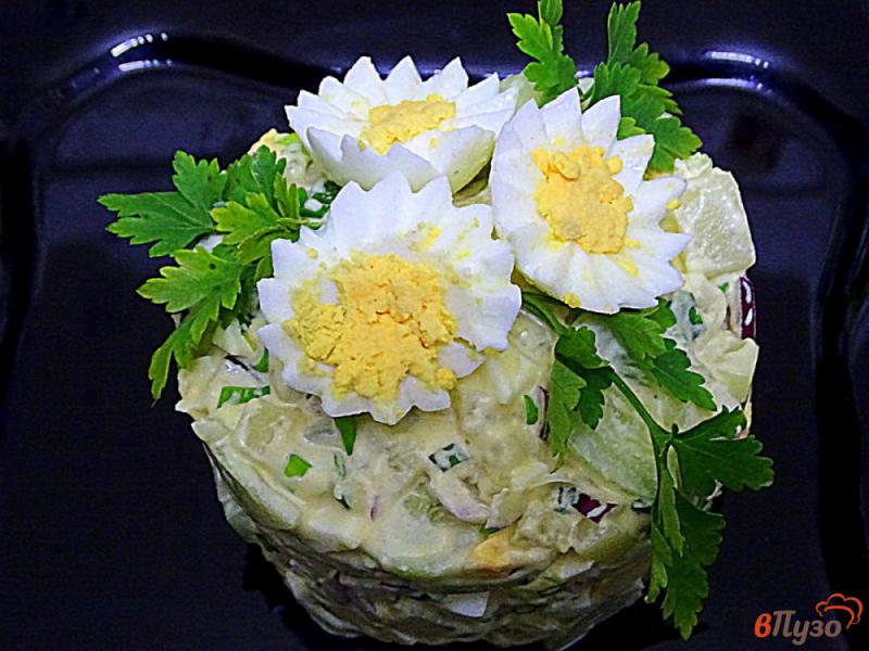 Фото приготовление рецепта: Салат из картофеля со свежим огурцом шаг №8