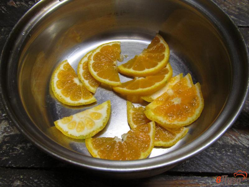 Фото приготовление рецепта: Клюквенный чай с мандарином и лавандой шаг №1