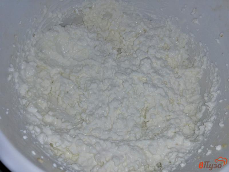 Фото приготовление рецепта: Творожная запеканка с сыром и укропом шаг №2