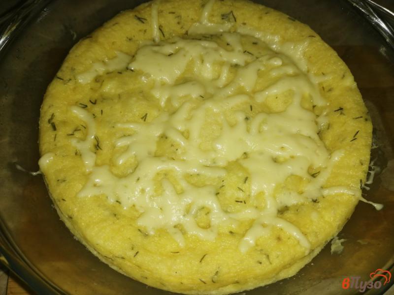 Фото приготовление рецепта: Творожная запеканка с сыром и укропом шаг №10