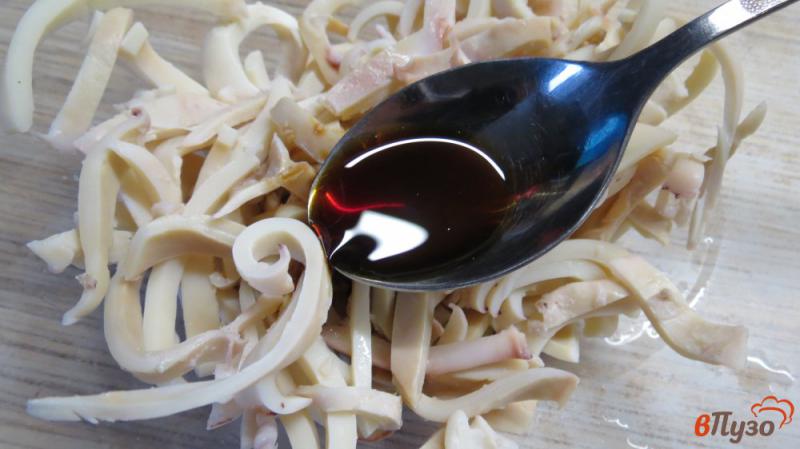 Фото приготовление рецепта: Салат по корейски с кальмарами шаг №2