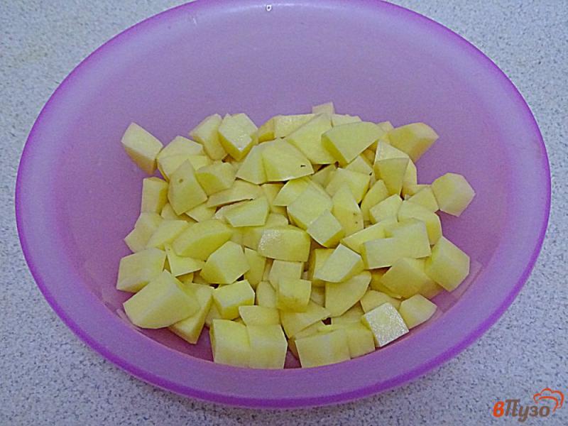 Фото приготовление рецепта: Суп из замороженного щавеля с яйцами и сметаной шаг №3