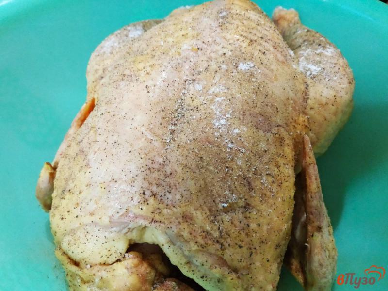 Фото приготовление рецепта: Запеченная курица с кефиром в мультиварке шаг №2